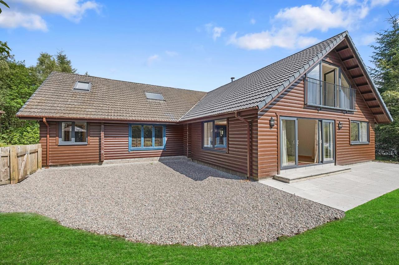 Finest Retreats - The Logs Villa Fort William Exterior photo