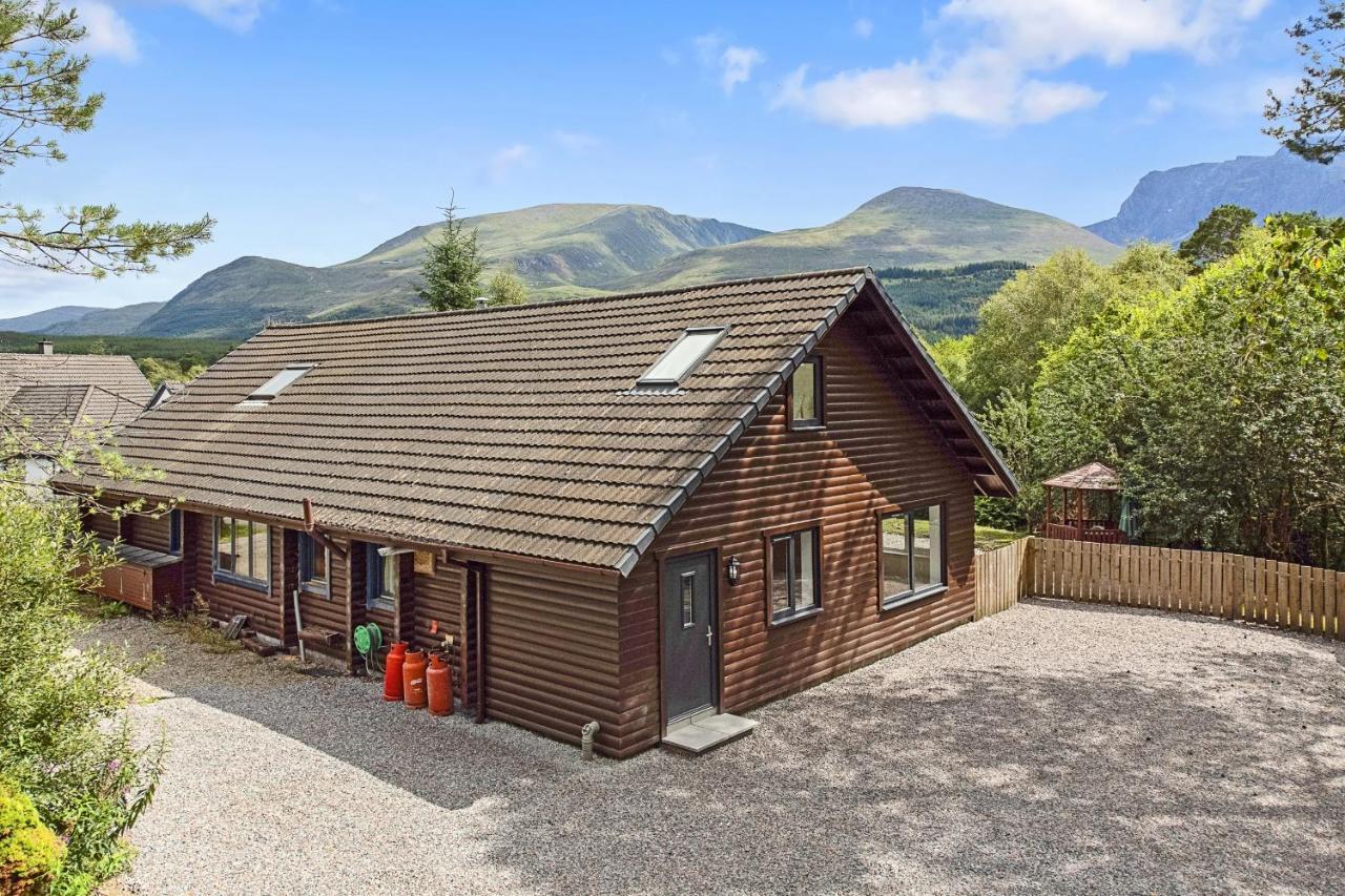 Finest Retreats - The Logs Villa Fort William Exterior photo